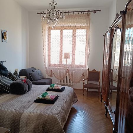 Giaveno, Apartment "Margherite" A Pochi Passi Dal Centro, Wifi Exterior photo
